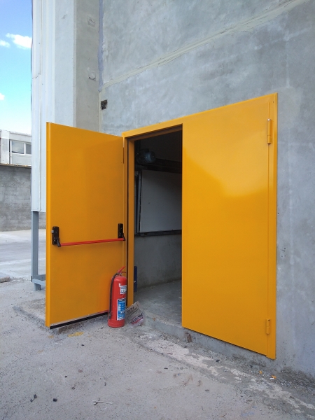 çift kanat yangın kapısı, yangına dayanıklı kapı